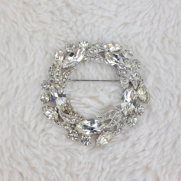 1950's Clear Rhinestone Circular Pin by Eisenberg - Picture 1 of 6